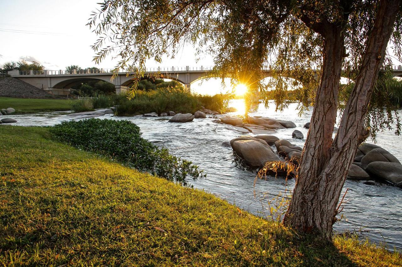 Ikaia River Lodge Keimoes Exteriör bild