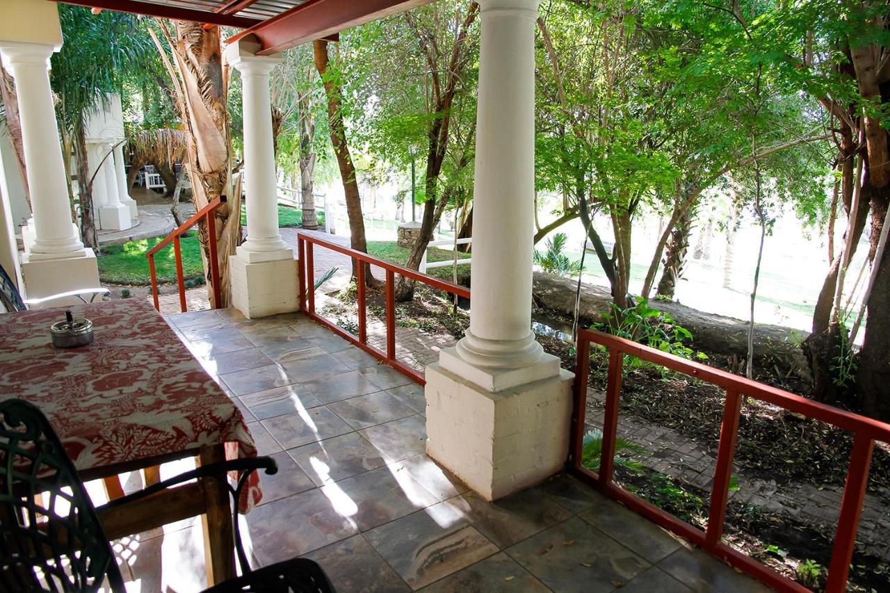 Ikaia River Lodge Keimoes Exteriör bild